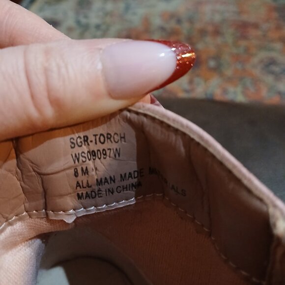 Womens Size 8 pink booties - Picture 8 of 10